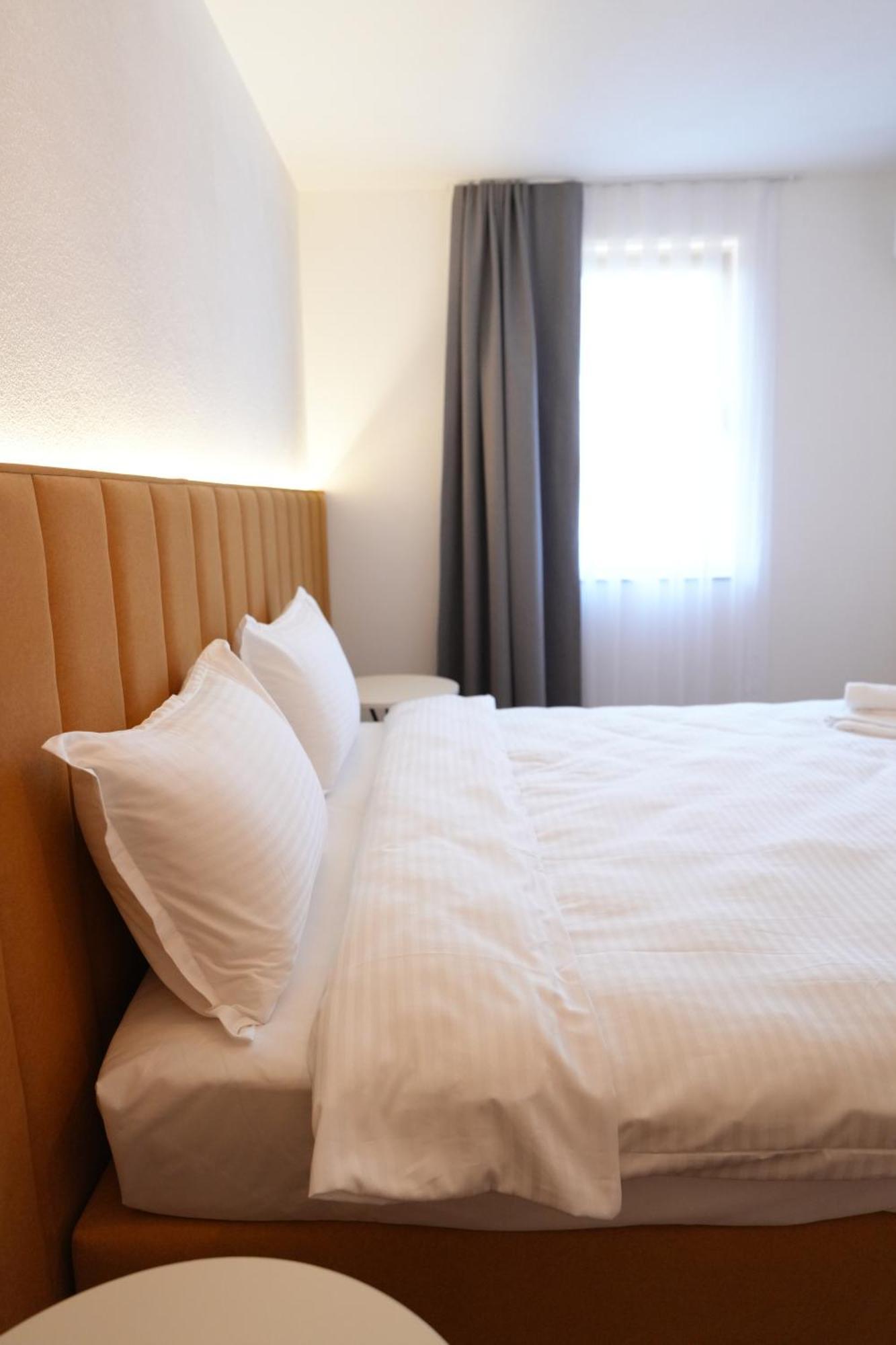 Biond Hotel Prizren Exterior foto
